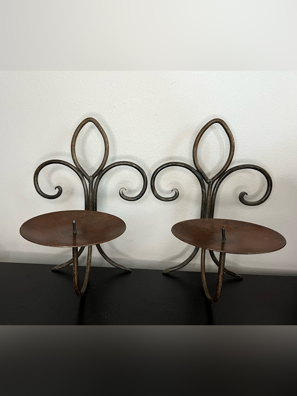Z Gallery Flyer de Lis Wall Sconces Candle Holders Antique Bronze Finish New